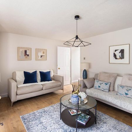 Appartamento 10 Mins Walk To The Oval, The Kennington Retreat Londra Esterno foto