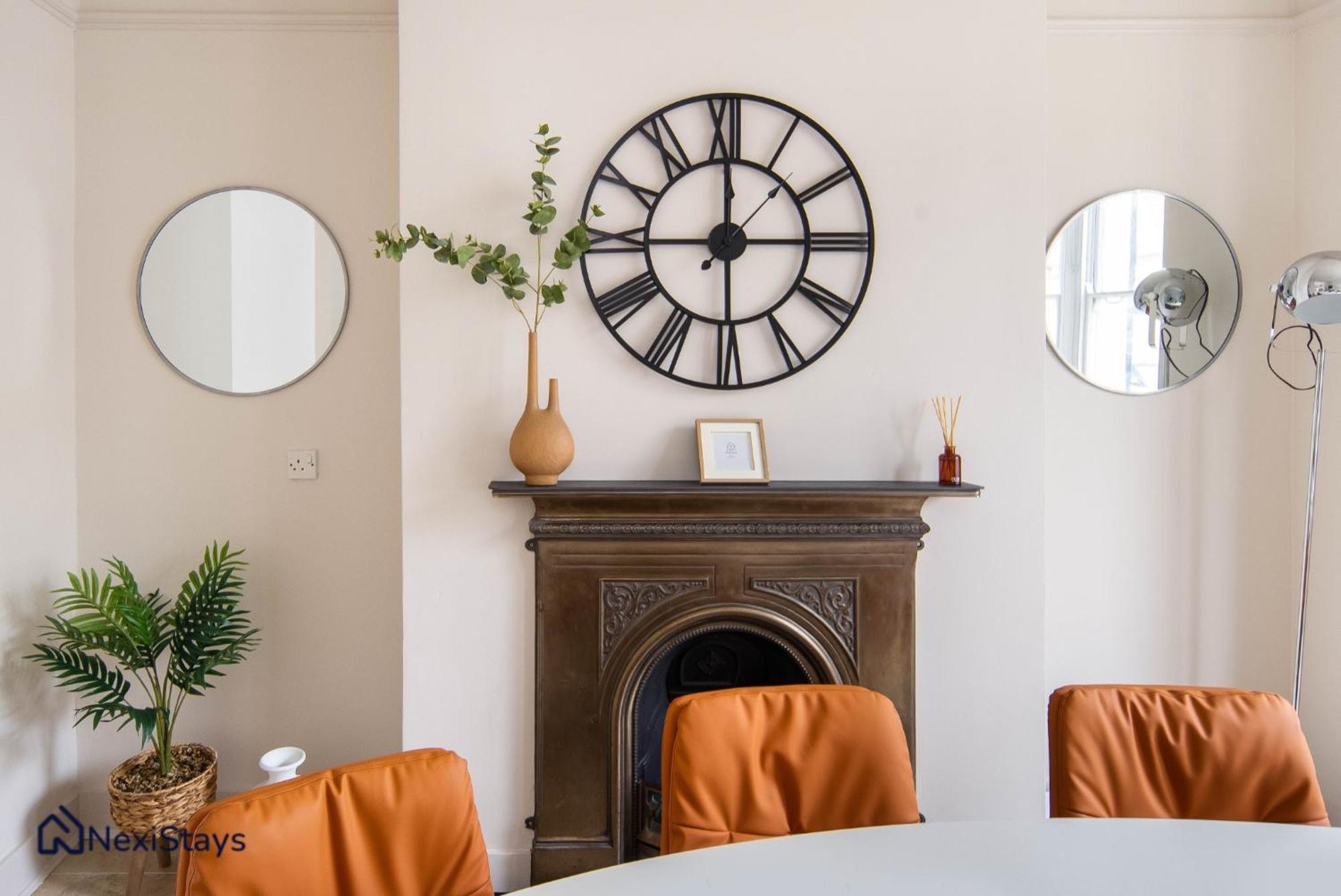 Appartamento 10 Mins Walk To The Oval, The Kennington Retreat Londra Esterno foto