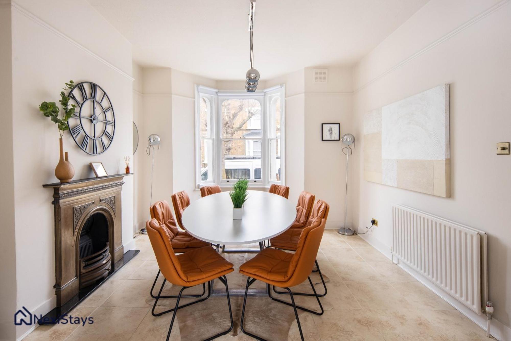 Appartamento 10 Mins Walk To The Oval, The Kennington Retreat Londra Esterno foto