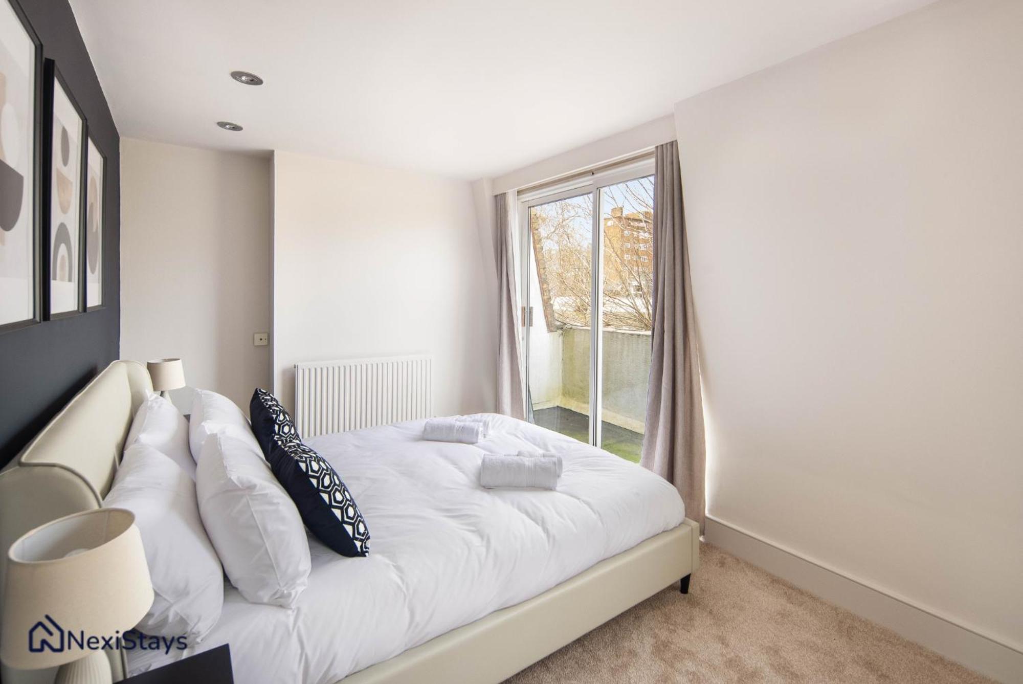 Appartamento 10 Mins Walk To The Oval, The Kennington Retreat Londra Esterno foto