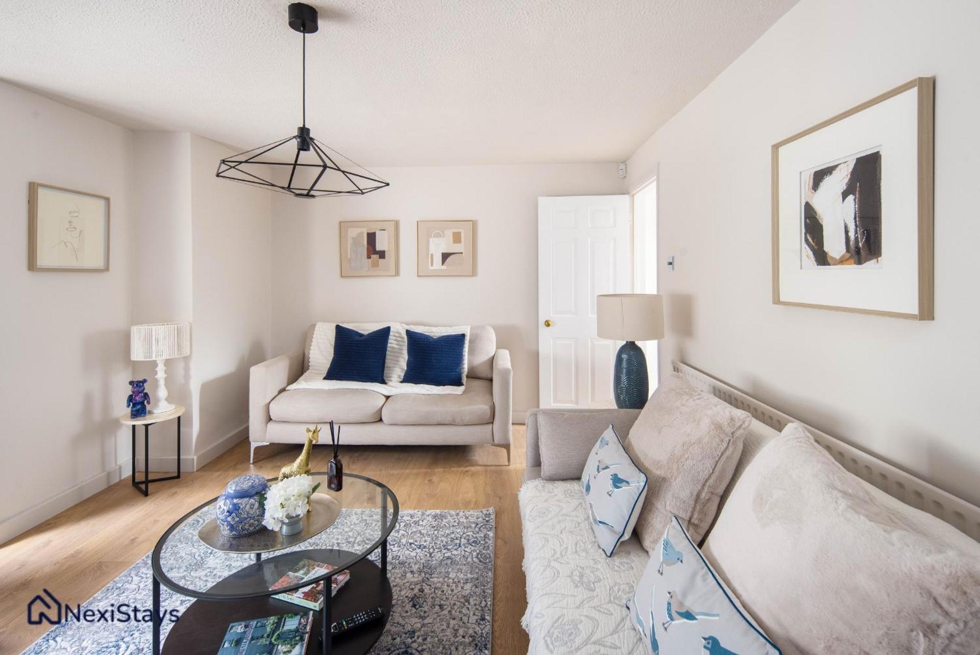 Appartamento 10 Mins Walk To The Oval, The Kennington Retreat Londra Esterno foto