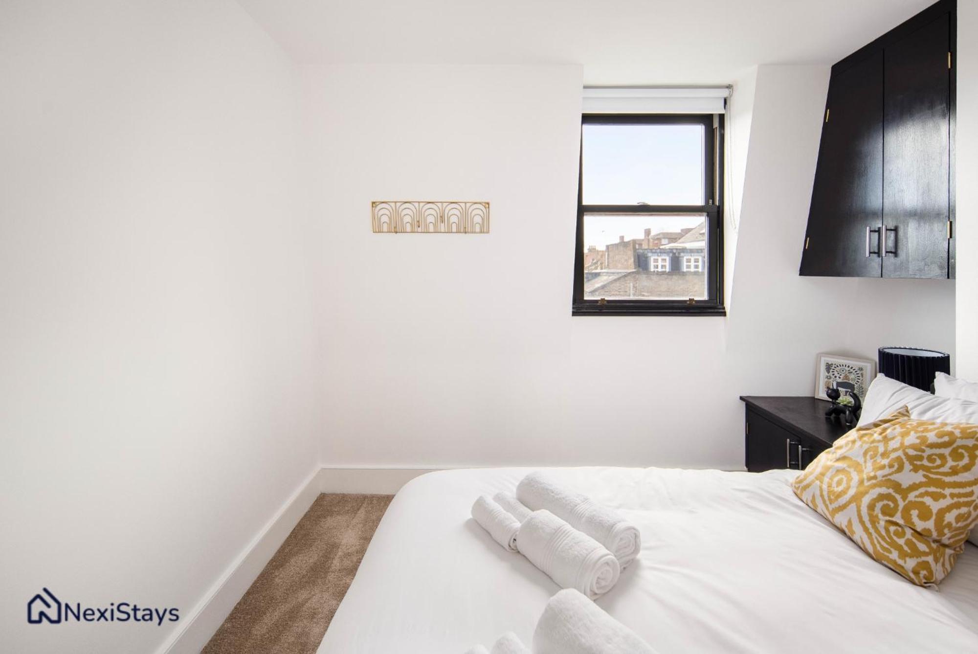 Appartamento 10 Mins Walk To The Oval, The Kennington Retreat Londra Esterno foto