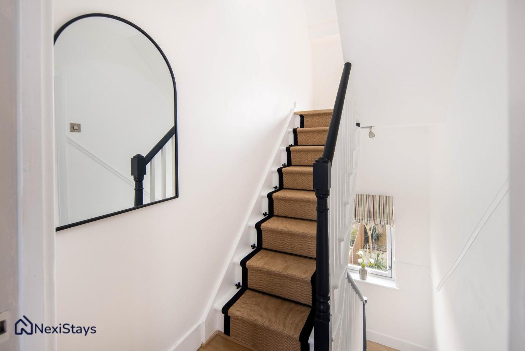 Appartamento 10 Mins Walk To The Oval, The Kennington Retreat Londra Esterno foto