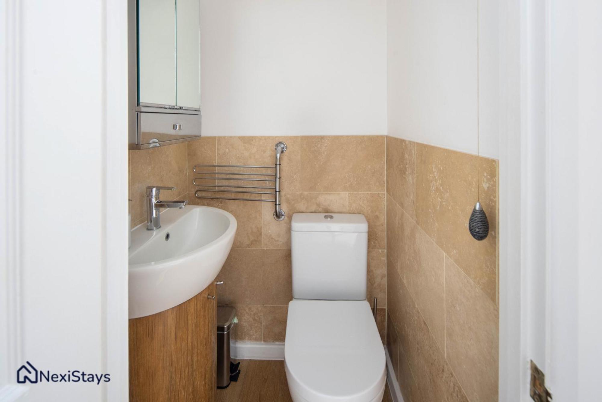 Appartamento 10 Mins Walk To The Oval, The Kennington Retreat Londra Esterno foto